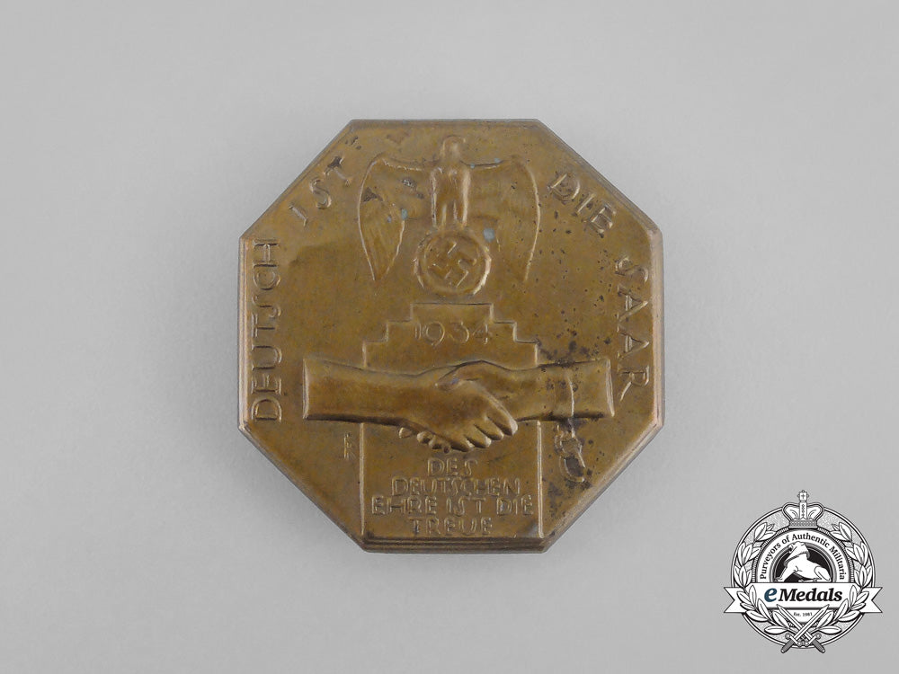 a1934“_the_saar_is_german”_badge_bb_1090