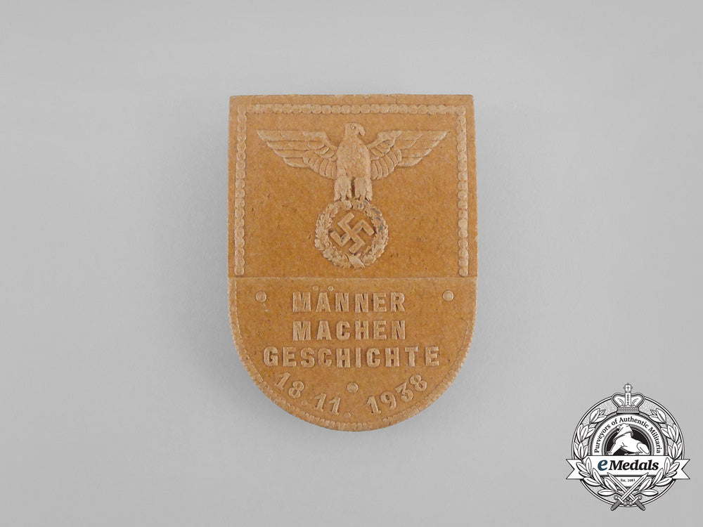 a1938_nsdap“_men_make_history”_badge_bb_1175