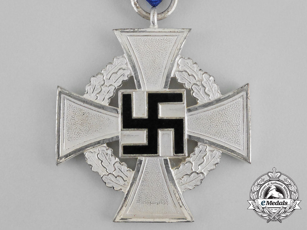 a_mint_third_reich_period_german25-_year_faithful_service_cross_in_its_original_case_of_issue_bb_1549