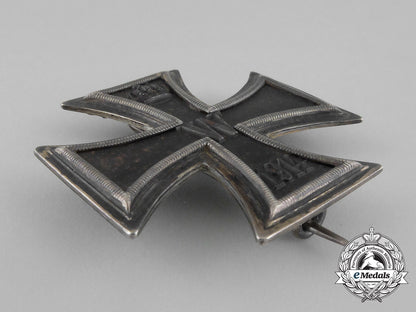 an_iron_cross1_st_class1914_by_wagner;_dedicated_to_hauptm._f.w._gentner1916_bb_1638