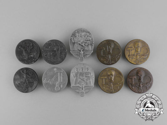 a_grouping_of_ten“_may1_st-_day_of_labour”_badges_between1934_and1939_bb_1728