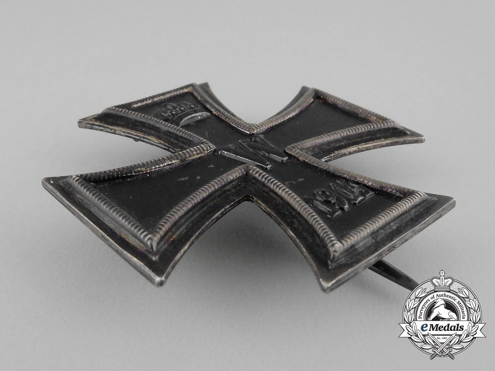 an_iron_cross1_st_class1914_by_königliches_münzamt_orden,_berlin_bb_2068_1_1