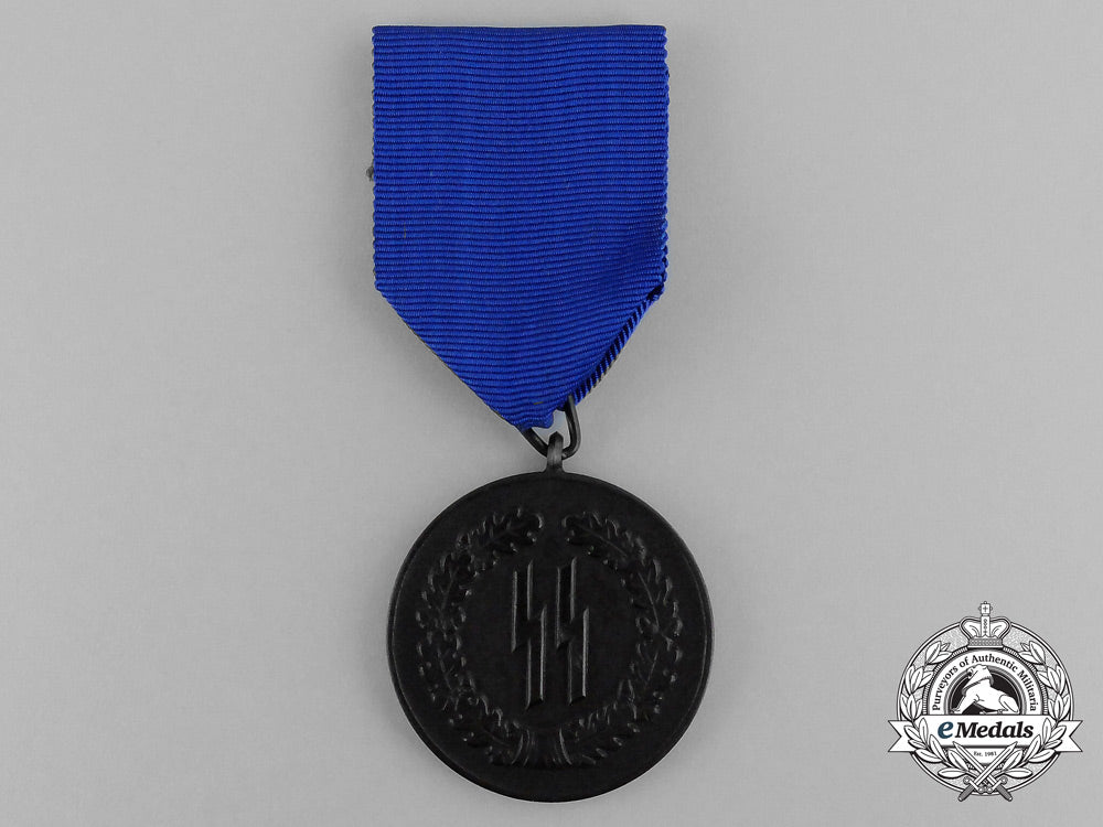 a_mint_ss4-_year_long_service_award_in_its_original_case_of_issue_bb_2378
