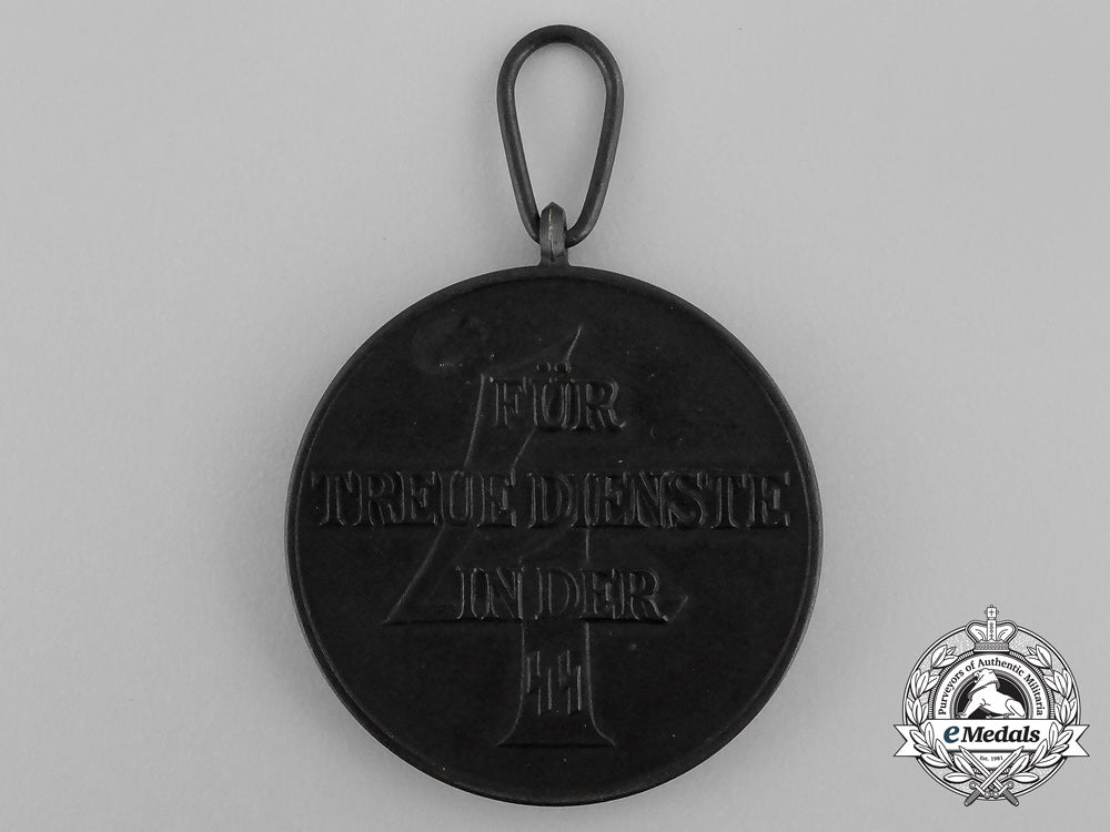 a_mint_ss4-_year_long_service_award_in_its_original_case_of_issue_bb_2380