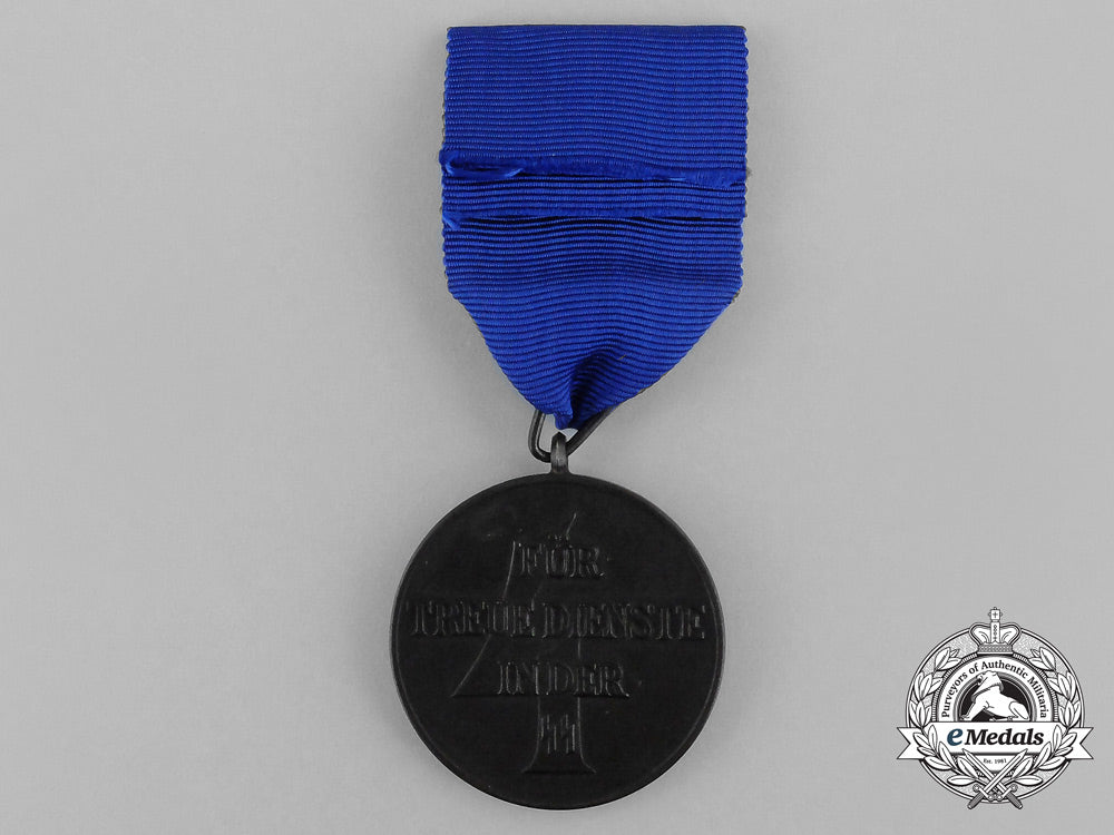 a_mint_ss4-_year_long_service_award_in_its_original_case_of_issue_bb_2381