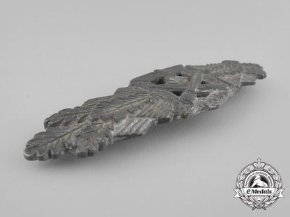 germany,_wehrmacht._a_close_combat_clasp,_silver_grade,_by_the_unknown6-_dot_maker_bb_2818_1_1
