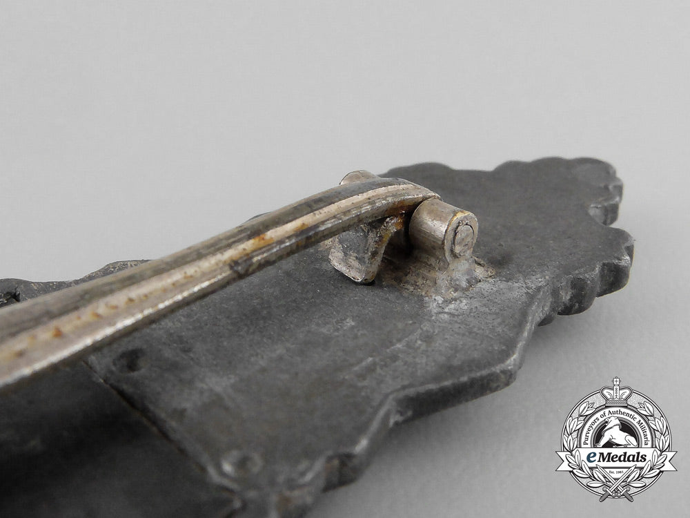 germany,_wehrmacht._a_close_combat_clasp,_silver_grade,_by_the_unknown6-_dot_maker_bb_2821_1_1