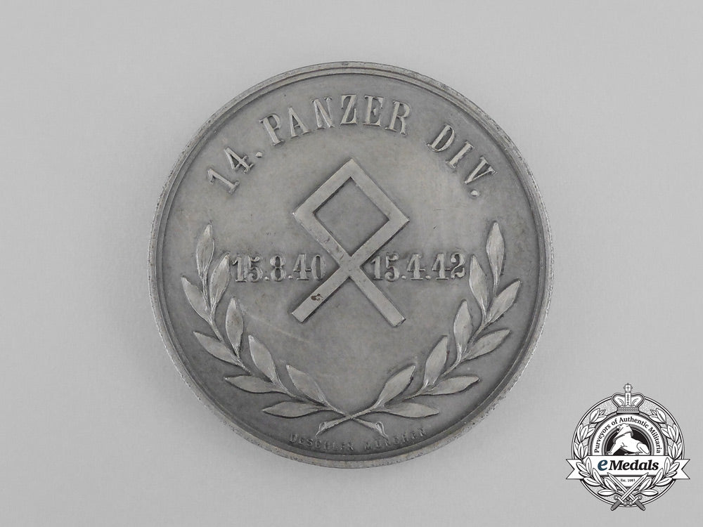 a_mint14_th_panzer_division_medal_in_its_original_case_of_issue_bb_2826