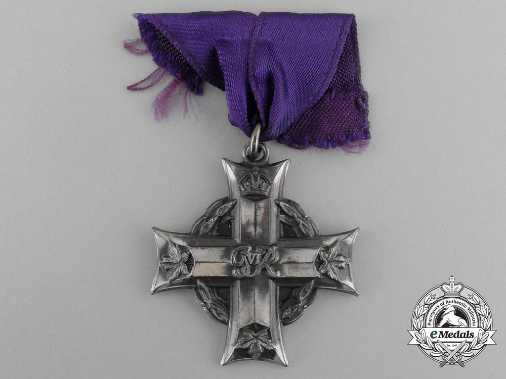 a_memorial_cross_to_the_royal_canadian_electrical_and_mechanical_engineers_bb_2977