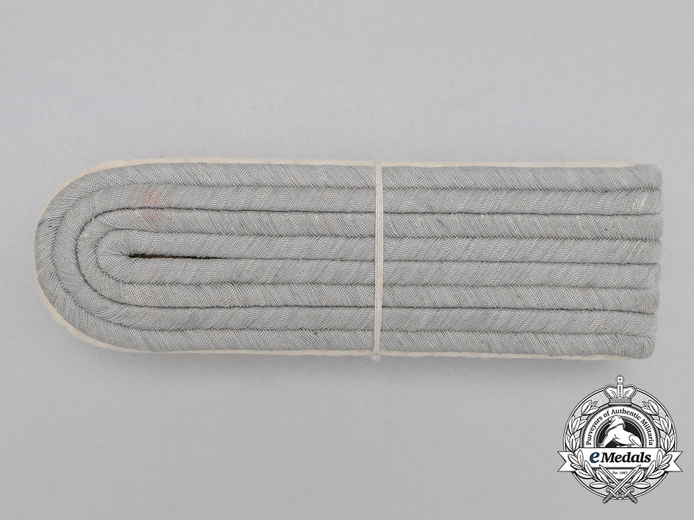 a_mint&_unissued_pair_of_hermann_göring_division_shoulder_boards_bb_3480