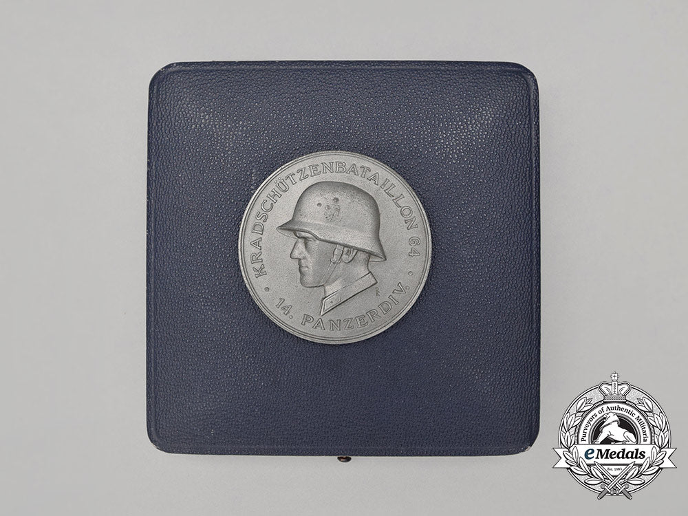 a_mint_cased14_th_panzer_division_motorcycle_reconnaissance_battalion_medal_by_deschler_bb_3560
