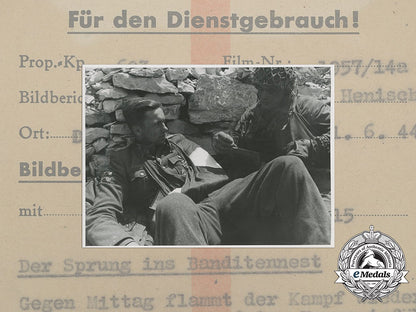 an_official_wartime_propaganda_photo_of_wounded_senior_lieutenant_bb_4193