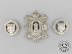 A Second War Prince Edward Highlanders Insignia Set
