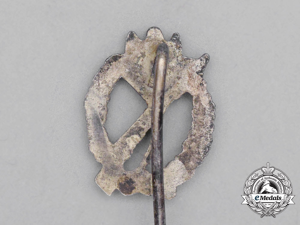 a_second_war_german_silver_grade_infantry_assault_miniature_stick_pin_bb_4410
