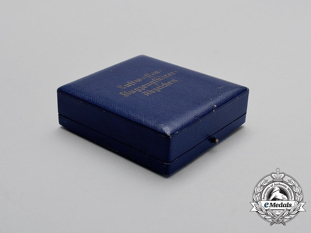 a_fine_early_quality_manufacture_cased_luftwaffe_pilot’s_badge_by_wilhelm_deumer_bb_4413