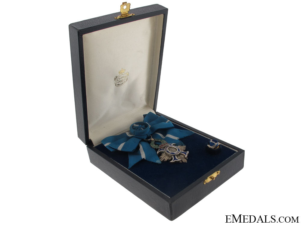 an_honorary_l.v.o._group_of_five_awarded_to_mrs_vigdis_bjarnadottir_bdo307a