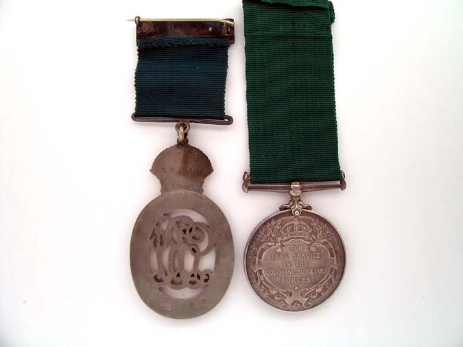 pair:_lieutenant-_colonel_r._a._robertson,_bgr13603