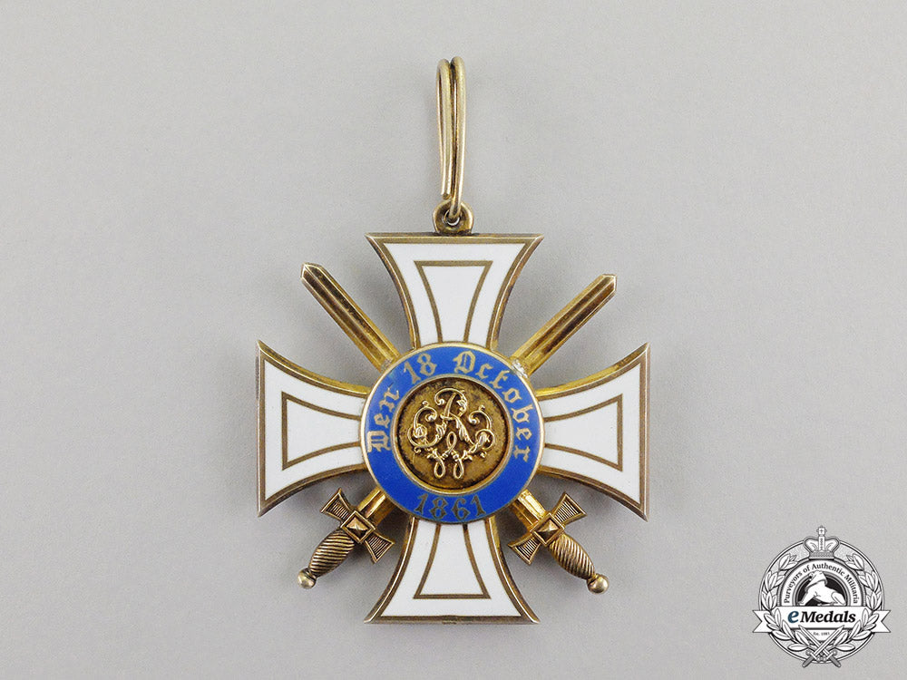 prussia._an_order_of_the_crown_with_swords,_type_ii,_by_wagner,_c.1914_c17-015