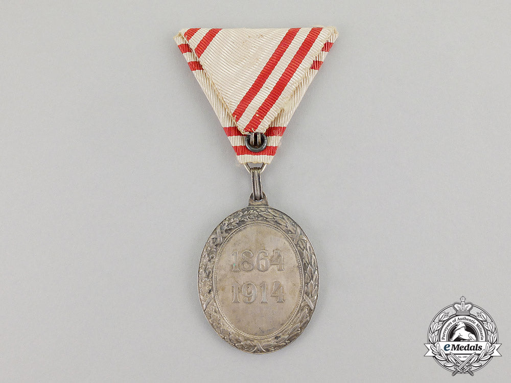 austria._an_decoration_of_the_red_cross,_silver_grade_with_war_decoration_c17-038_1