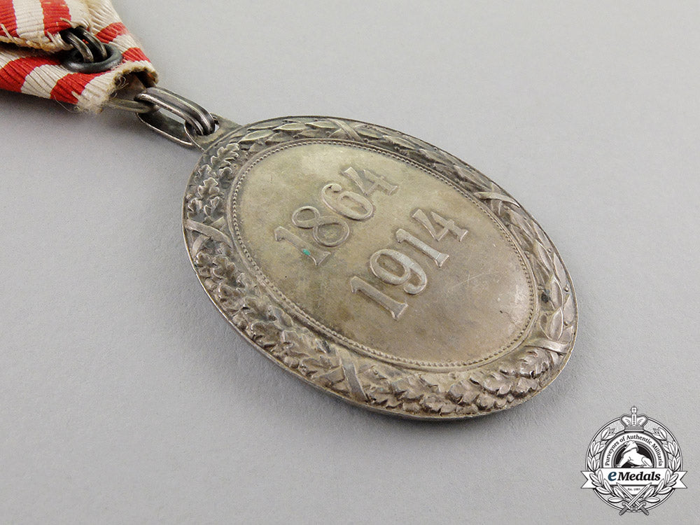 austria._an_decoration_of_the_red_cross,_silver_grade_with_war_decoration_c17-040_1