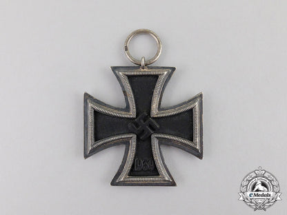 germany._an_iron_cross1939_second_class_by_j.e._hammer&_sohn_of_geringswalde_c17-121