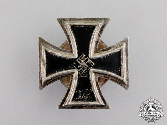germany._an_iron_cross1939_first_class;_screwback_version_c17-135_1