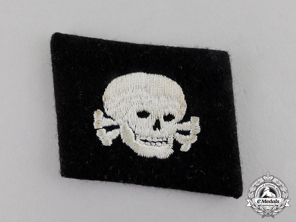 germany._a_waffen-_ss“_pumpkin_head_pattern”_em/_nco’s_totenkopf_collar_tab_c17-232_1