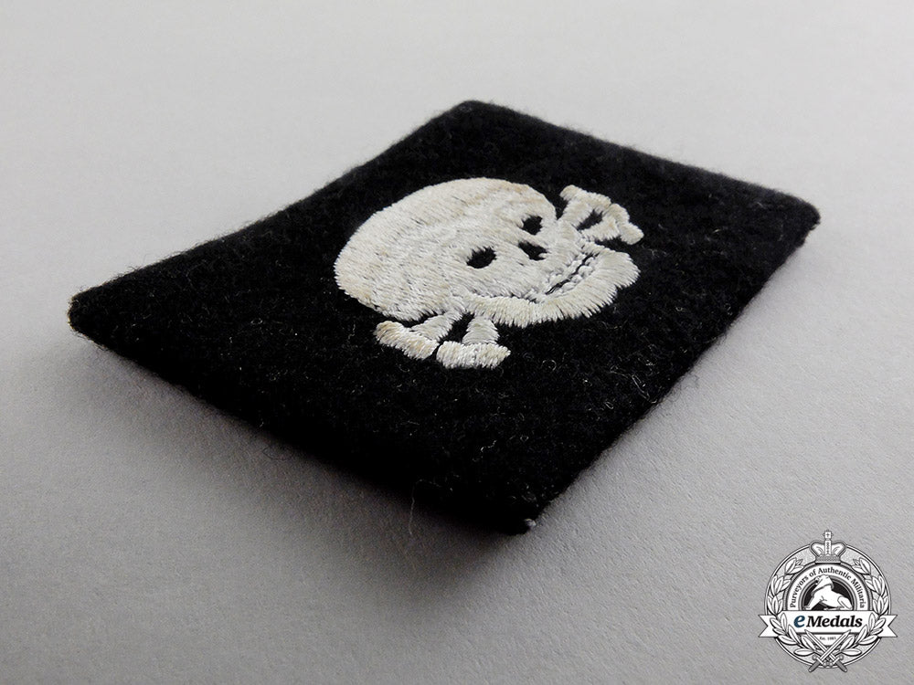 germany._a_waffen-_ss“_pumpkin_head_pattern”_em/_nco’s_totenkopf_collar_tab_c17-234_1