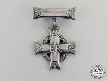 canada._a_family_group;_seaforth_highlanders&_cameron_highlanders_c17-312
