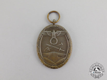 germany._a_west_wall_medal_in_its_packet_of_issue_by_c._poellath_c17-3218