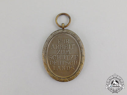 germany._a_west_wall_medal_in_its_packet_of_issue_by_c._poellath_c17-3219