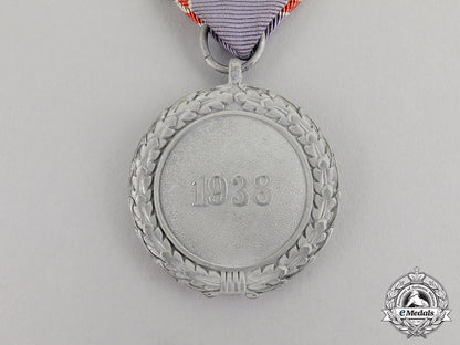 germany._an_air_raid_defense“_luftschutz”_medal;_second_class;_light_version_c17-3223