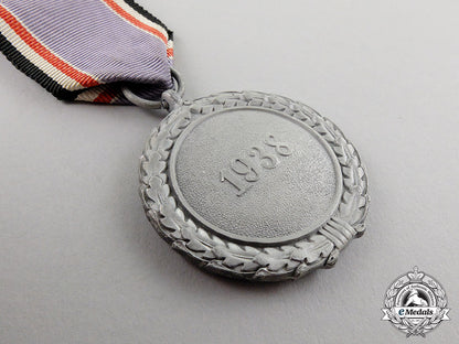 germany._an_air_raid_defense“_luftschutz”_medal;_second_class;_light_version_c17-3226
