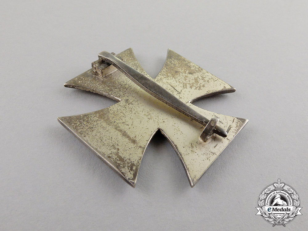 germany._an_iron_cross1939_first_class_in_its_presentation_case;_brass_core_version_c17-3284