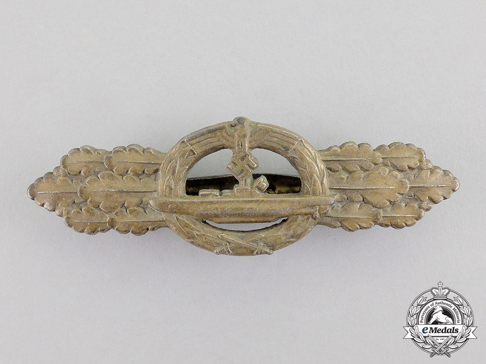 germany._a_textbook_silver_grade_submarine_front_clasp_by_schwerin_of_berlin_c17-3291