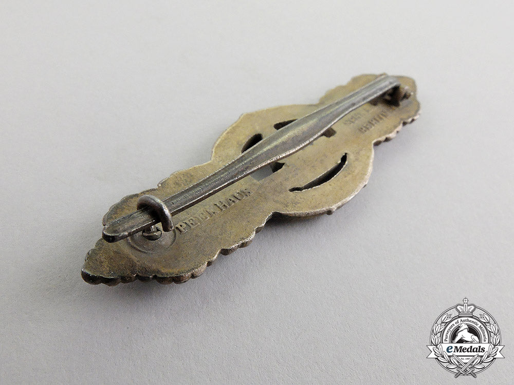 germany._a_textbook_silver_grade_submarine_front_clasp_by_schwerin_of_berlin_c17-3296