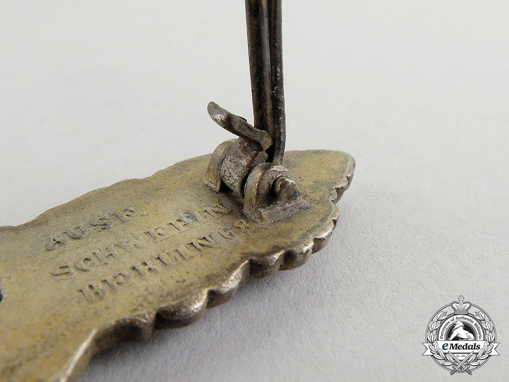 germany._a_textbook_silver_grade_submarine_front_clasp_by_schwerin_of_berlin_c17-3299