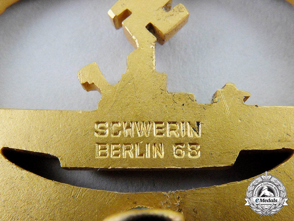 germany._an_absolutely_mint_kriegsmarine_submarine_badge_c17-3319