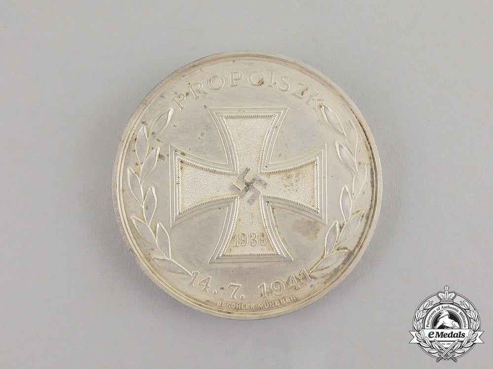 germany._a19413_rd_panzer_reconnaisance_squadron_table_medal_by_deschler&_sohn_c17-3342