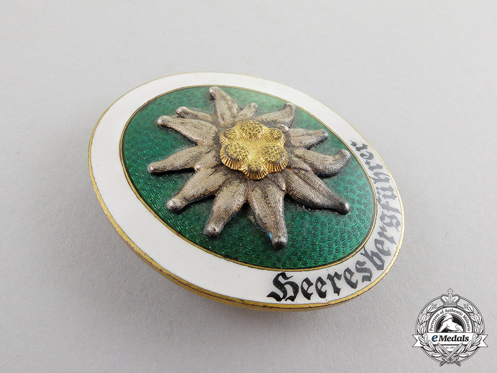germany._a_scarce_wehrmacht_alpine_leader_badge_by_deschler&_sohn_c17-3369