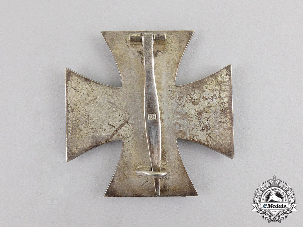 germany._an_iron_cross1939_first_class_by_b.h._mayer_of_pforzheim_c17-3398