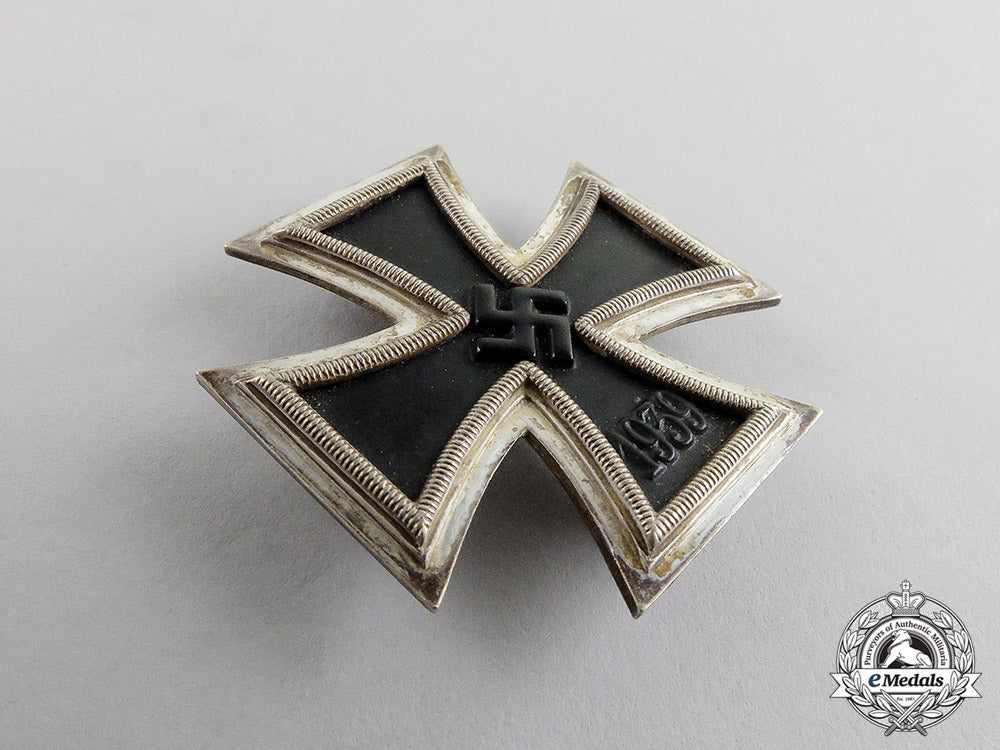 germany._an_iron_cross1939_first_class_by_b.h._mayer_of_pforzheim_c17-3400