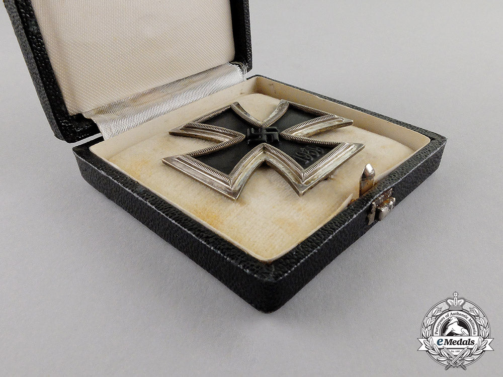 germany._an_iron_cross1939_first_class_by_b.h._mayer_of_pforzheim_c17-3412
