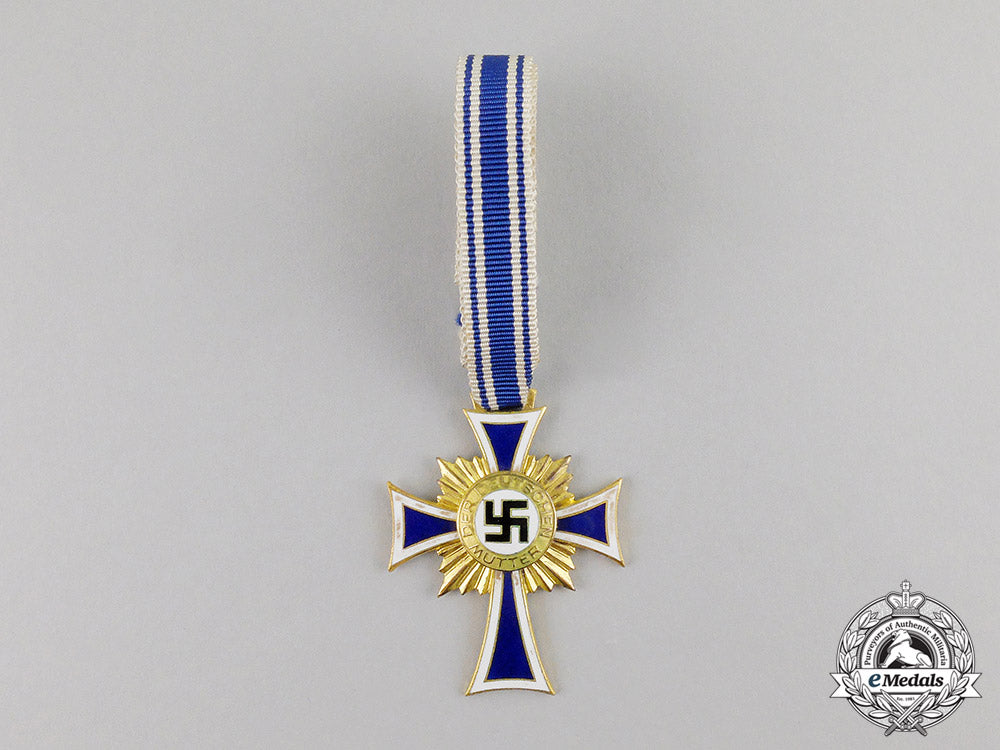 germany._a_gold_grade_mother’s_cross_by_c.e._juncker_c17-3454
