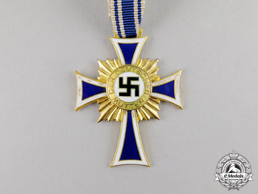 germany._a_gold_grade_mother’s_cross_by_c.e._juncker_c17-3455