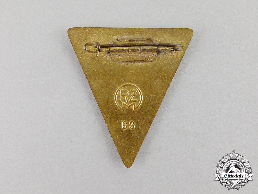 germany._a_national_socialist_women’s_league_membership_badge;_large_version_by_steinhauer&_lück_c17-3488