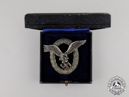 germany._a_early_luftwaffe_pilot’s_badge,_by_c._e._juncker_of_berlin_in_case_c17-3539