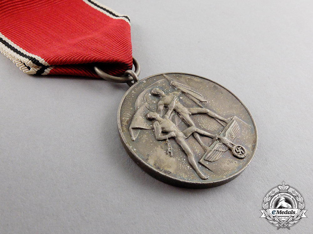 germany._a1938_austria_anschluss_commemorative_medal_in_its_case_of_issue_c17-355_1