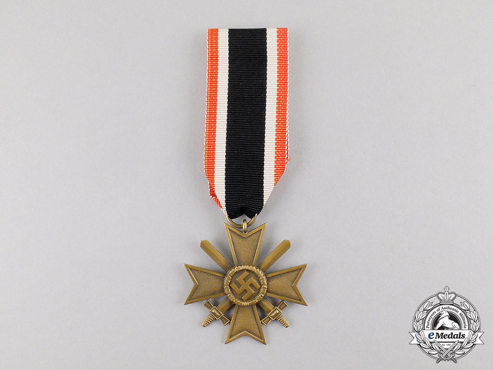 germany._a_mint_and_unissued_war_merit_cross_second_class_with_swords&_packet_by_k._quenzer_c17-365_1