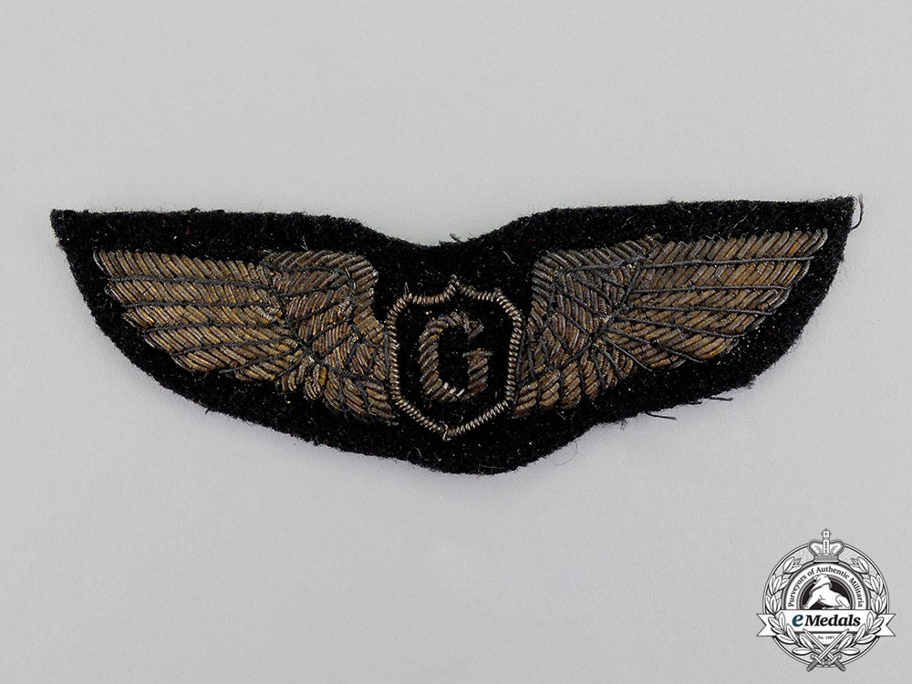 united_states._an_army_air_force(_usaaf)_gilder_pilot's_bullion_dress_wing_badge_c17-3678